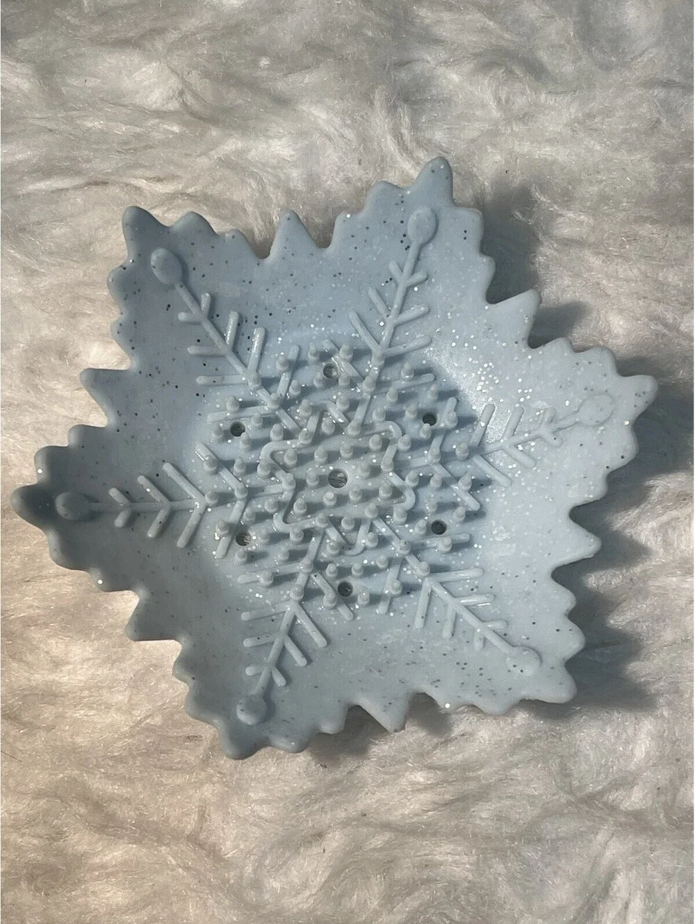 Snowflake Silicone self draining shower steamer tray & 2 Steamer Pucks
